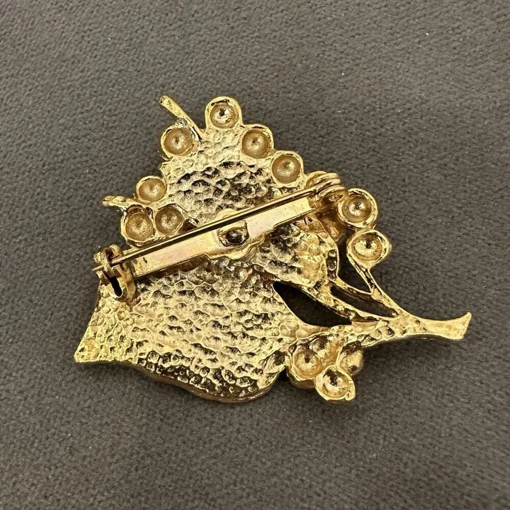 WIBC Women’s International Bowling Congress 1970‎ Gold Tone Darling Pin Brooch